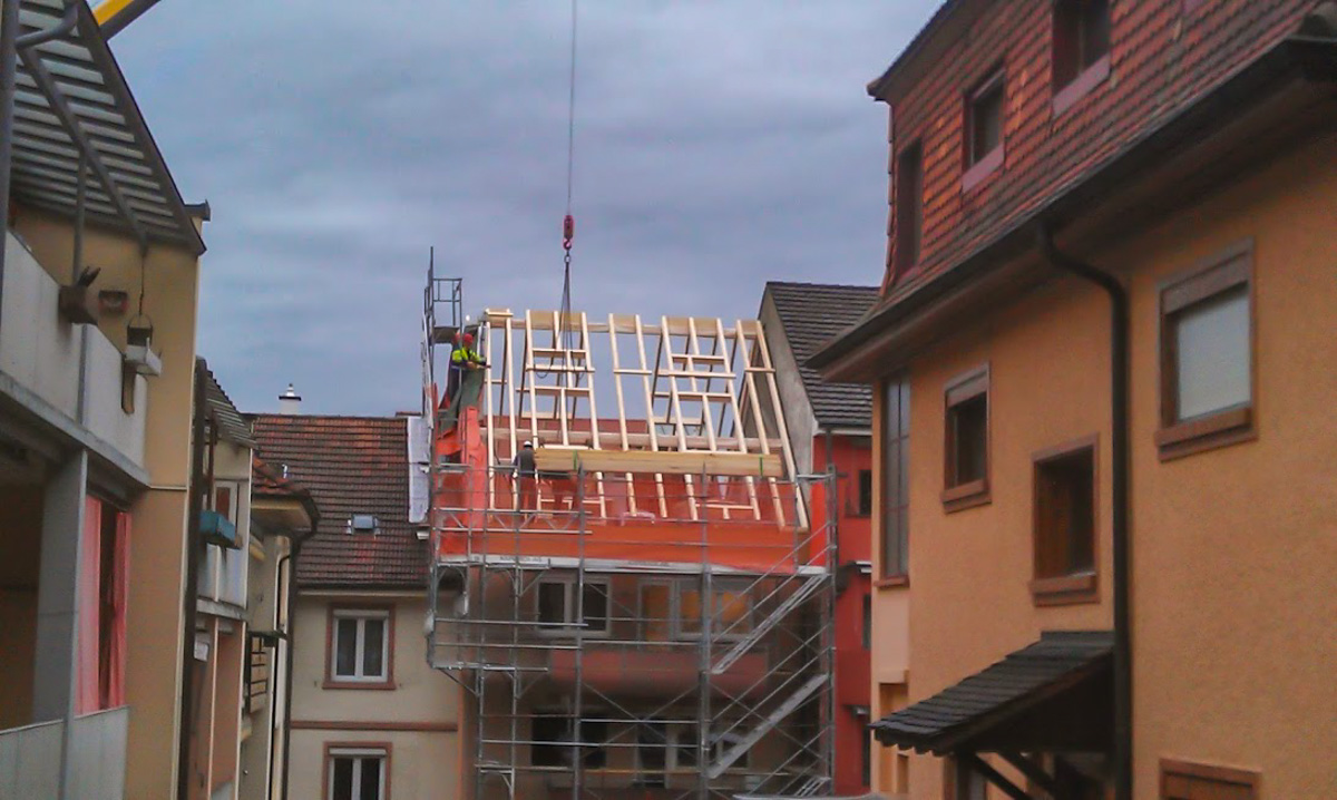 knoerndel_holzbau_zimmerei_dachsanierungen_denkmalpflege_isolationen_dachreparatur_dachfenster_velux_riehen_bettingen_basel_innenausbau 45