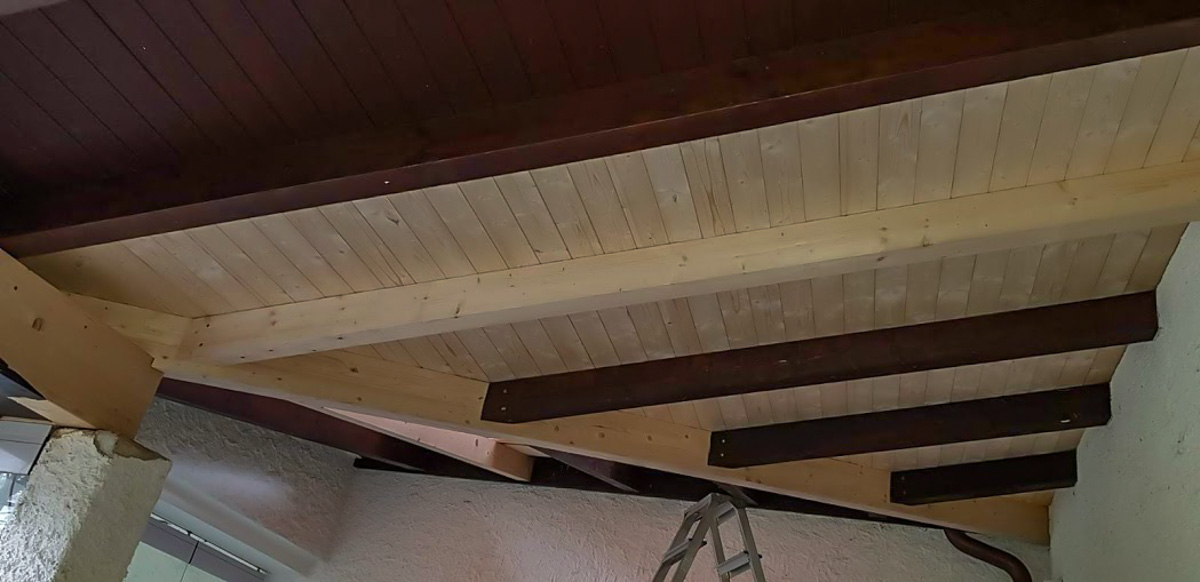 knoerndel_holzbau_zimmerei_dachsanierungen_denkmalpflege_isolationen_dachreparatur_dachfenster_velux_riehen_bettingen_basel_innenausbau 11