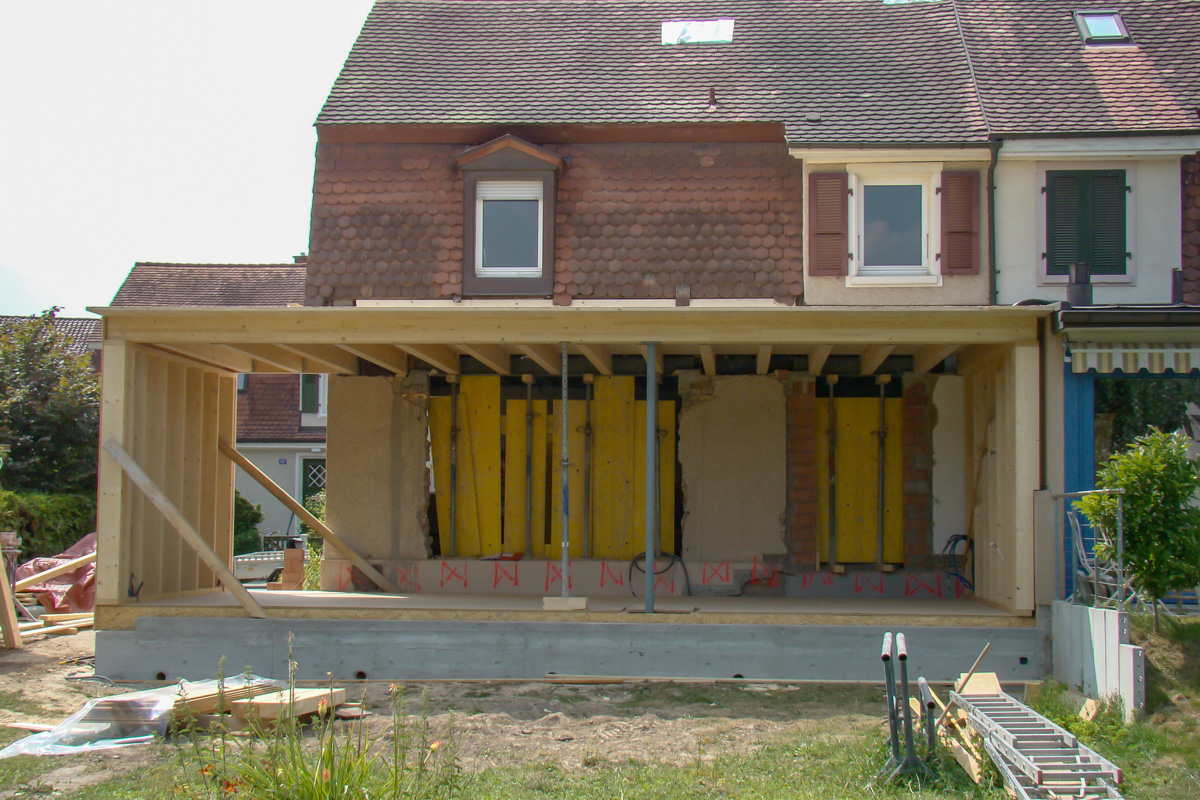 knoerndel_holzbau_zimmerei_dachsanierungen_denkmalpflege_isolationen_dachreparatur_dachfenster_velux_riehen_bettingen_basel_innenausbau 12