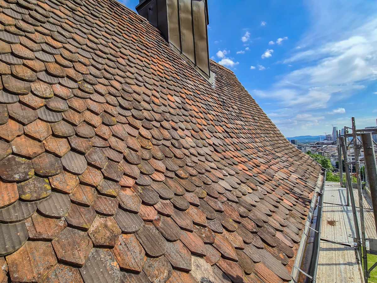 knoerndel_holzbau_zimmerei_dachsanierungen_denkmalpflege_isolationen_dachreparatur_dachfenster_velux_riehen_bettingen_basel_innenausbau 23