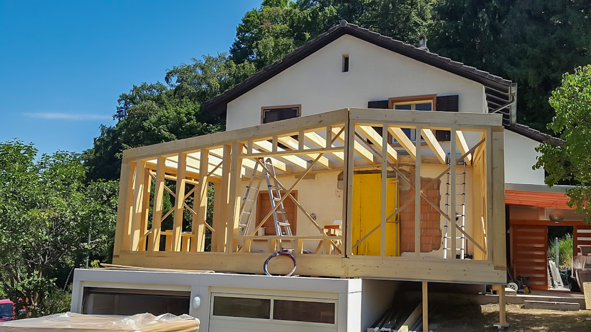 knoerndel_holzbau_zimmerei_dachsanierungen_denkmalpflege_isolationen_dachreparatur_dachfenster_velux_riehen_bettingen_basel_innenausbau 46