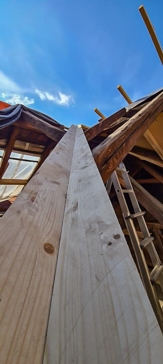 knoerndel_holzbau_zimmerei_dachsanierungen_denkmalpflege_isolationen_dachreparatur_dachfenster_velux_riehen_bettingen_basel_innenausbau 80
