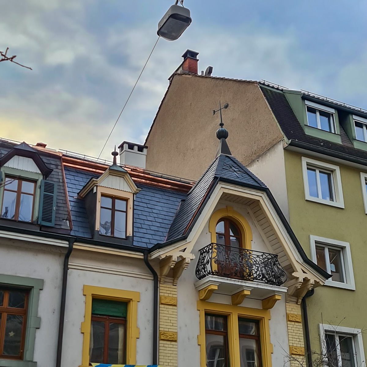 knoerndel_holzbau_zimmerei_dachsanierungen_denkmalpflege_isolationen_dachreparatur_dachfenster_velux_riehen_bettingen_basel_innenausbau 95